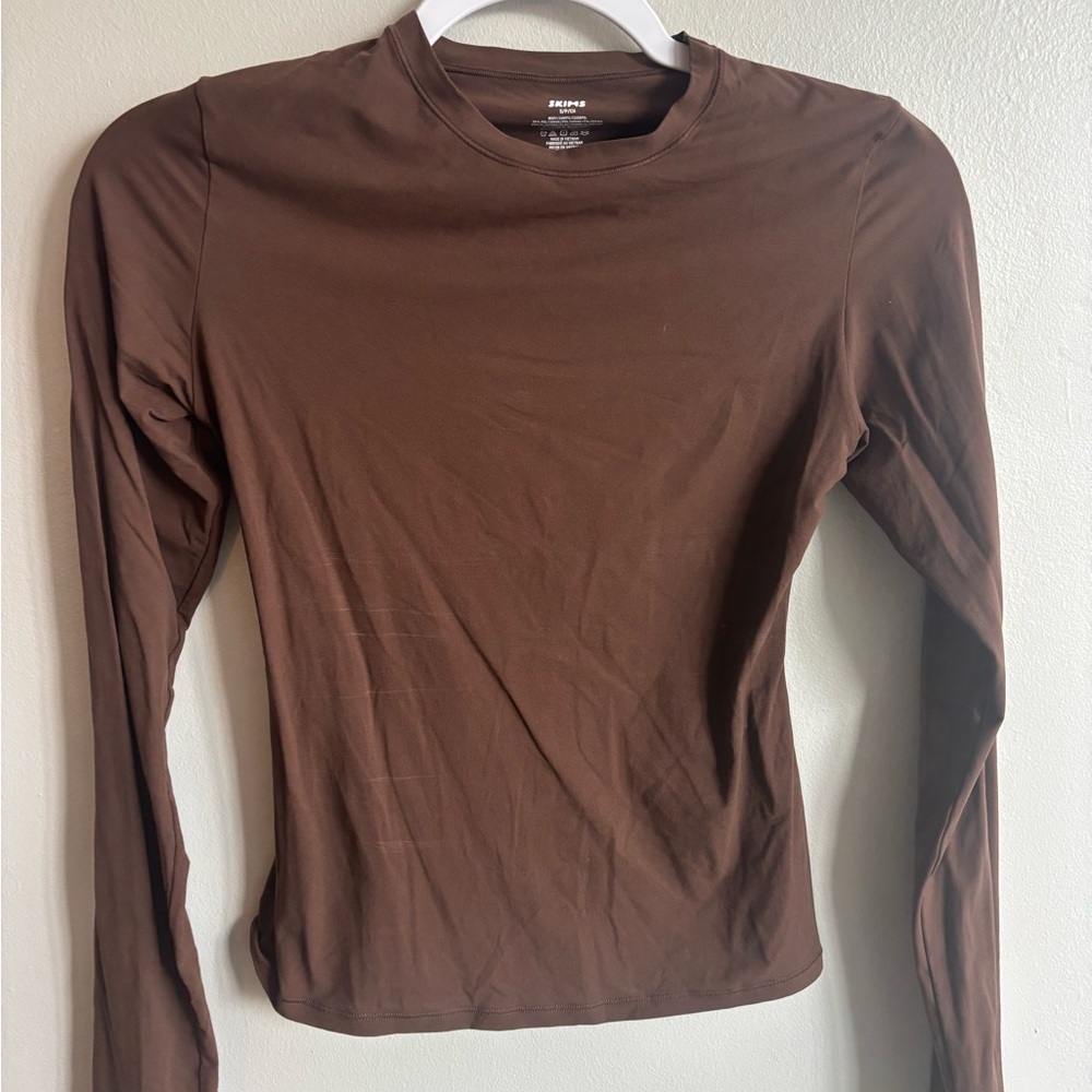 SKIMS Chocolate Long Sleeve Tee